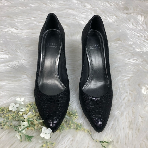 Stuart Weitzman🖤 Textured Pumps - Picture 1 of 6